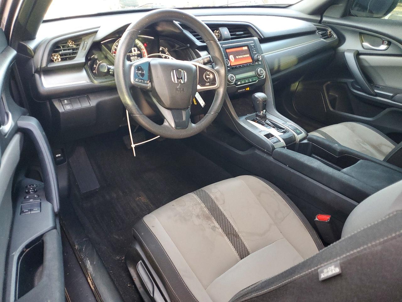2016 HONDA CIVIC LX photo 8