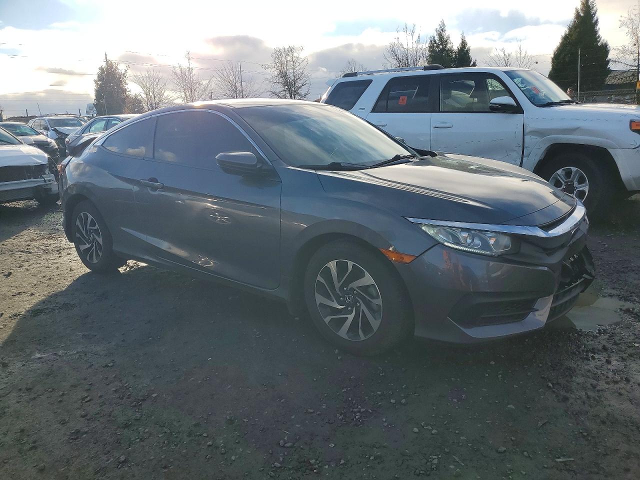 2016 HONDA CIVIC LX photo 4