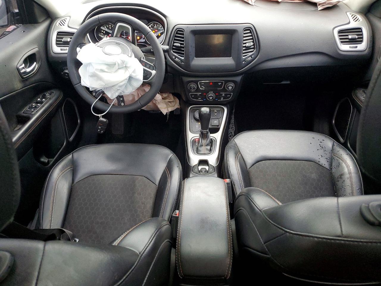 2019 JEEP COMPASS LATITUDE photo 8