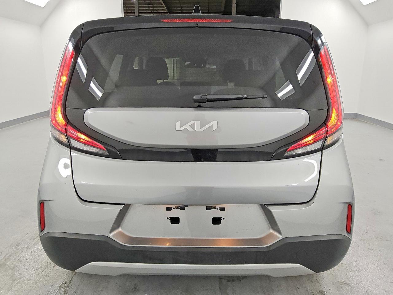 2024 KIA SOUL LX photo 6