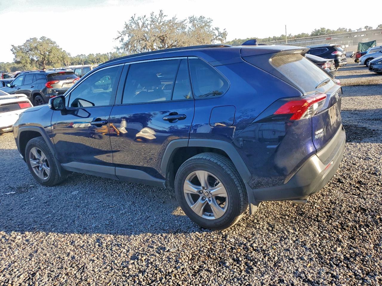 2025 TOYOTA RAV4 XLE photo 2