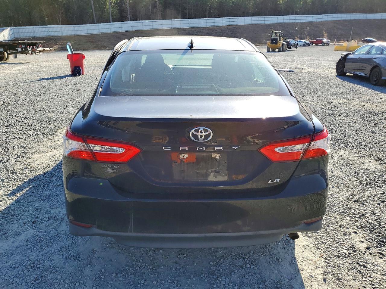 2019 TOYOTA CAMRY L photo 6