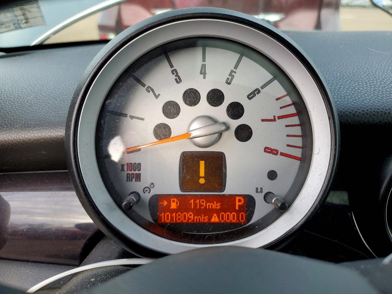2010 MINI COOPER S photo 9