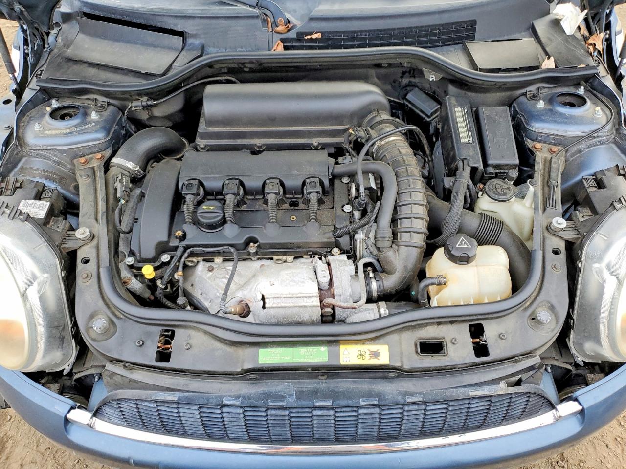 2010 MINI COOPER S photo 11
