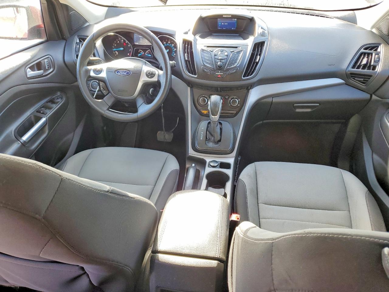 2015 FORD ESCAPE SE photo 8