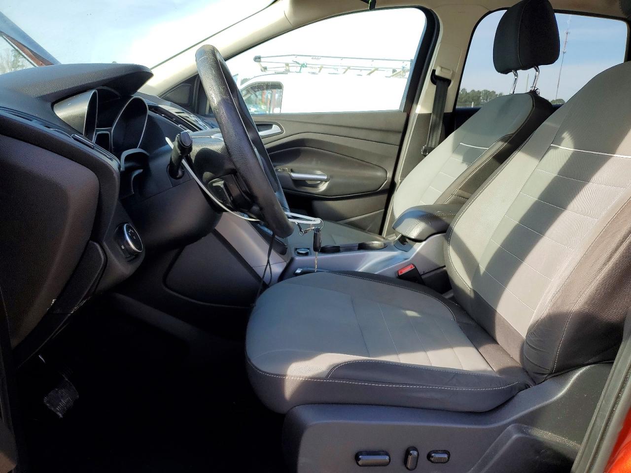 2015 FORD ESCAPE SE photo 7