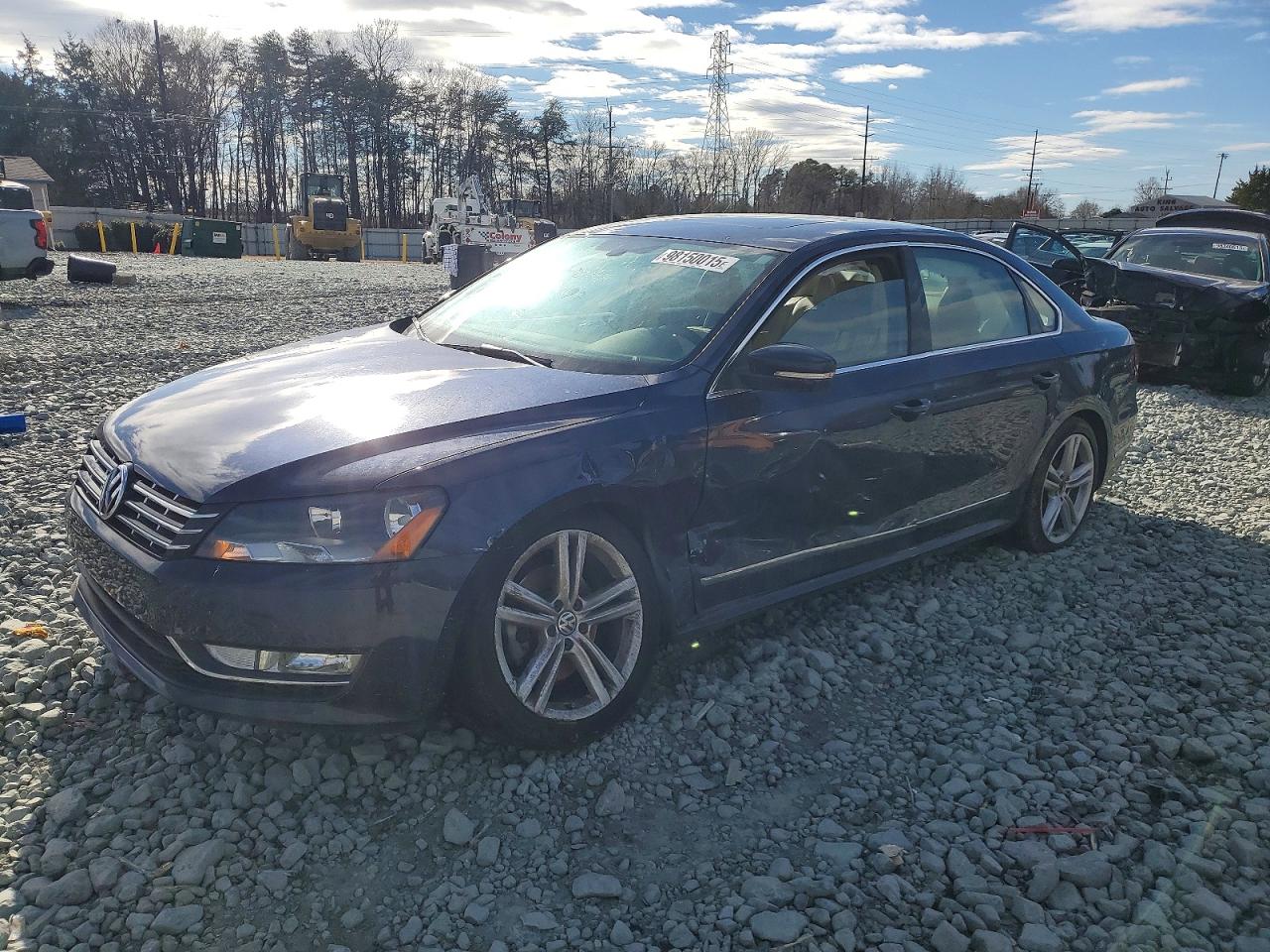 2015 VOLKSWAGEN PASSAT