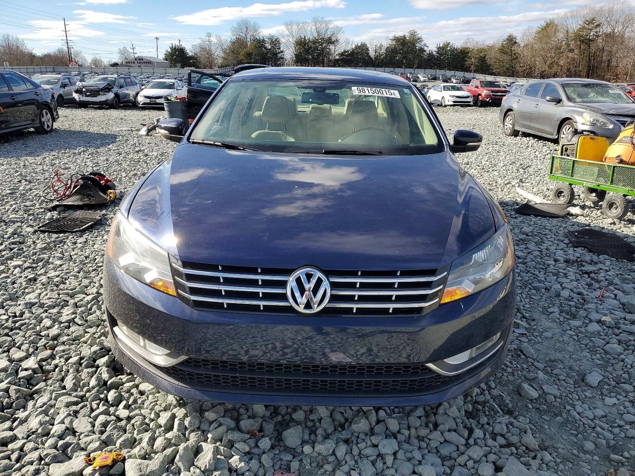 2015 VOLKSWAGEN PASSAT SEL photo 5