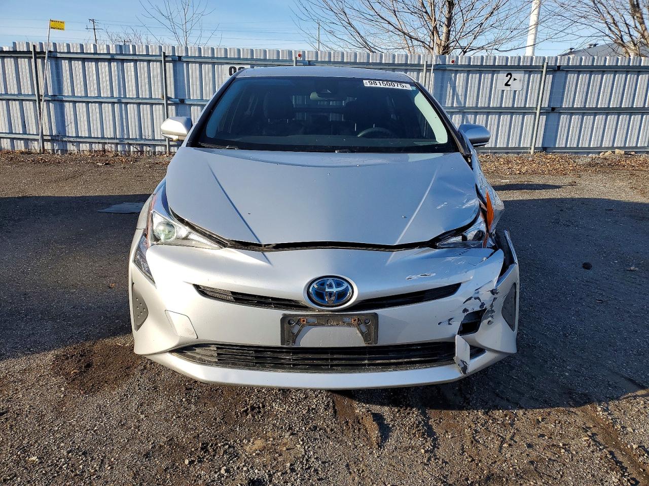 2018 TOYOTA PRIUS photo 5