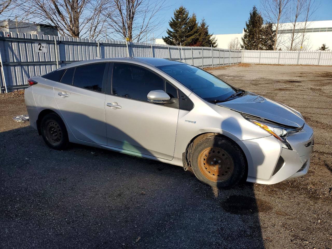 2018 TOYOTA PRIUS photo 4