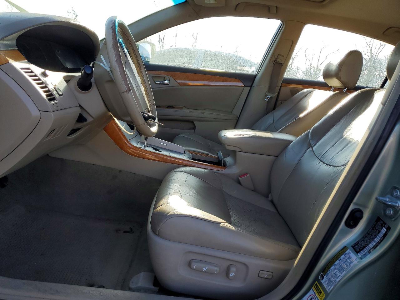 2005 TOYOTA AVALON XL photo 7