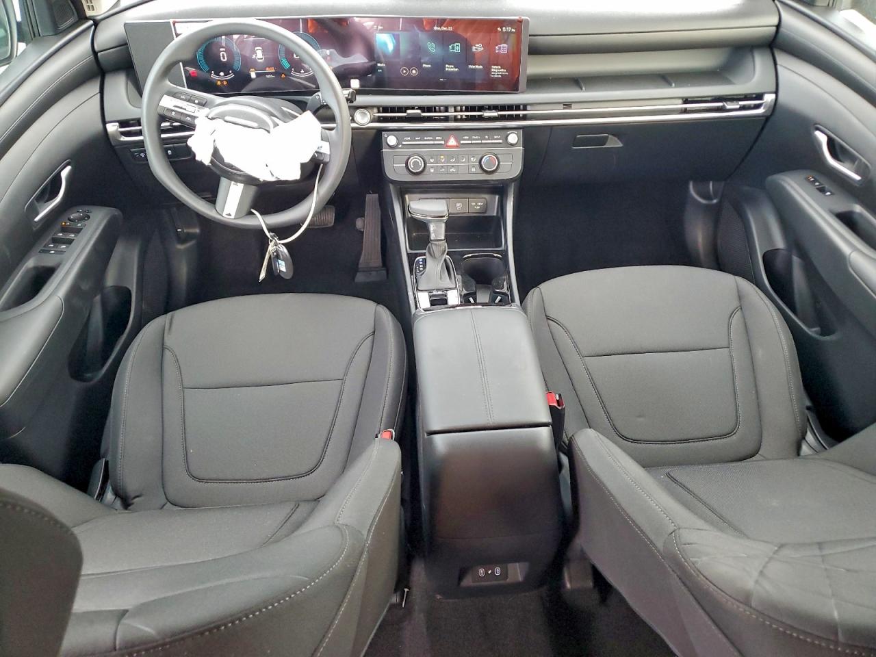2026 HYUNDAI TUCSON SE photo 8