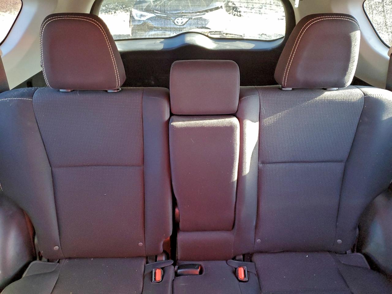 2016 TOYOTA RAV4 XLE photo 10