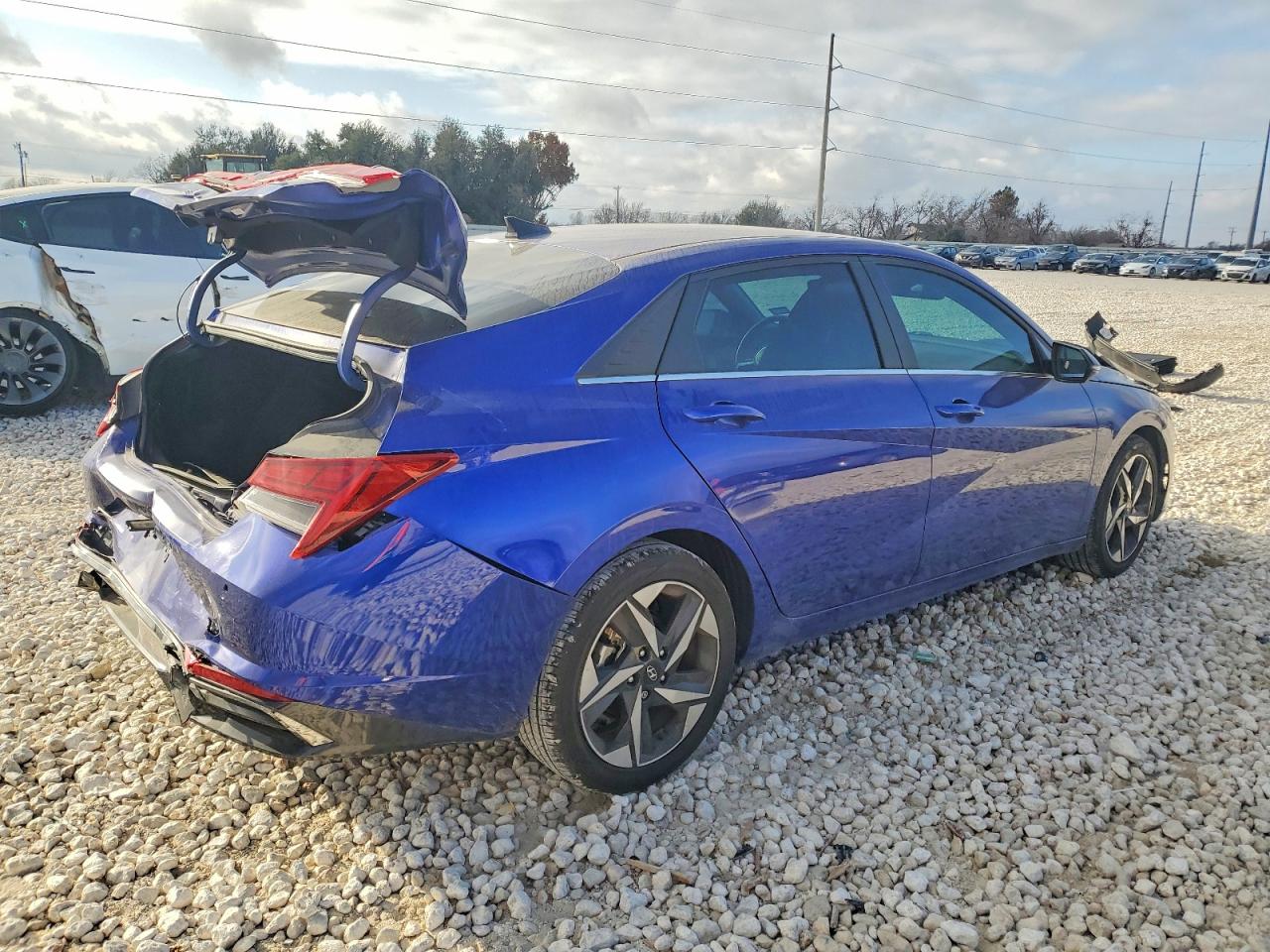2022 HYUNDAI ELANTRA LIMITED photo 3