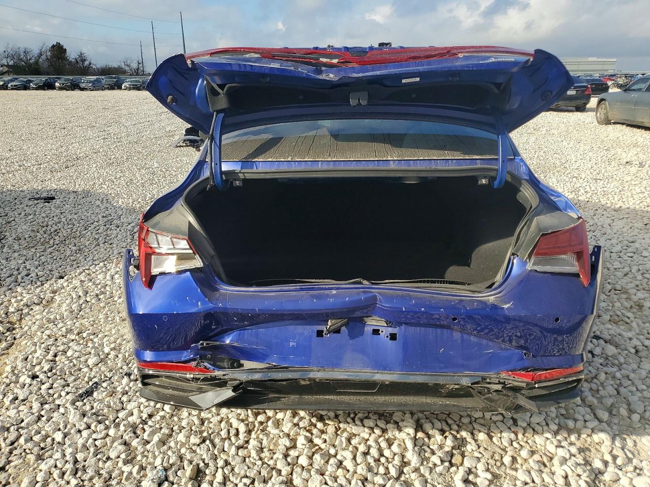 2022 HYUNDAI ELANTRA LIMITED photo 6