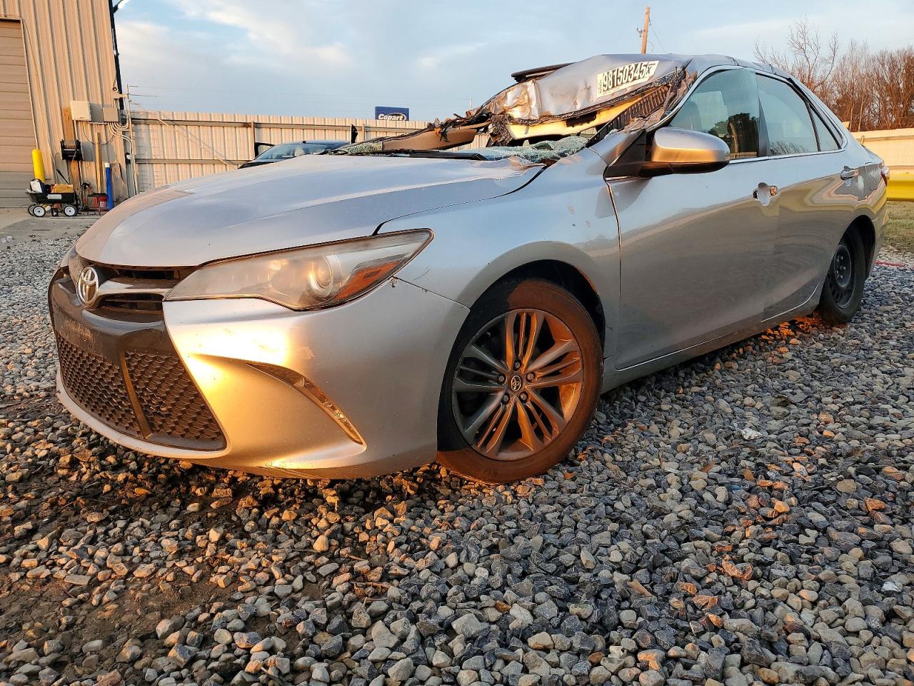 2016 TOYOTA CAMRY