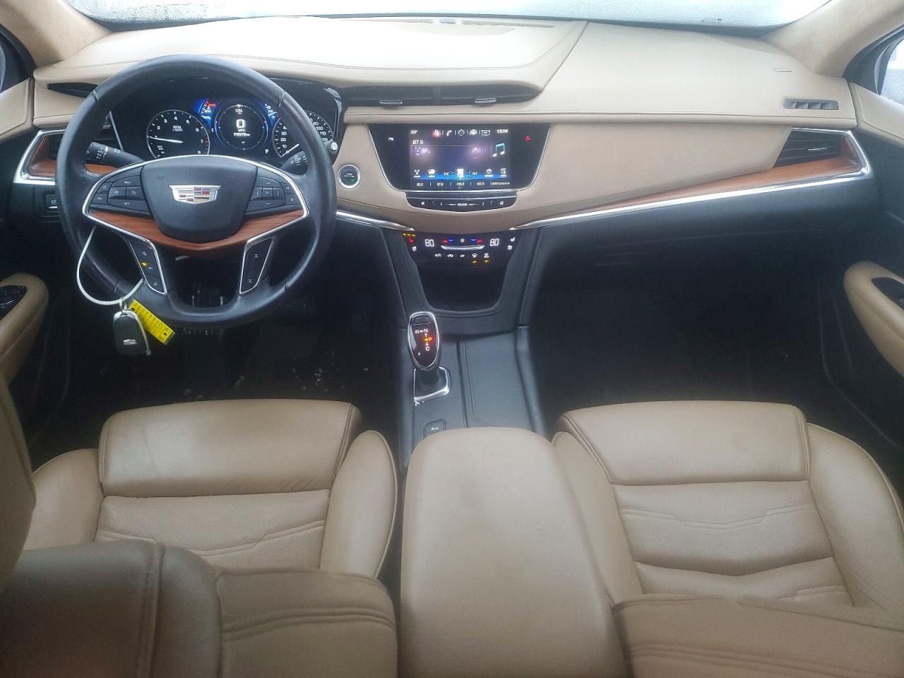 2017 CADILLAC XT5 PLATINUM photo 8