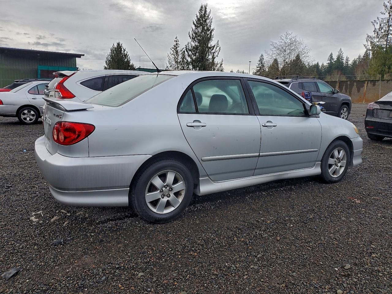 2005 TOYOTA COROLLA CE photo 3