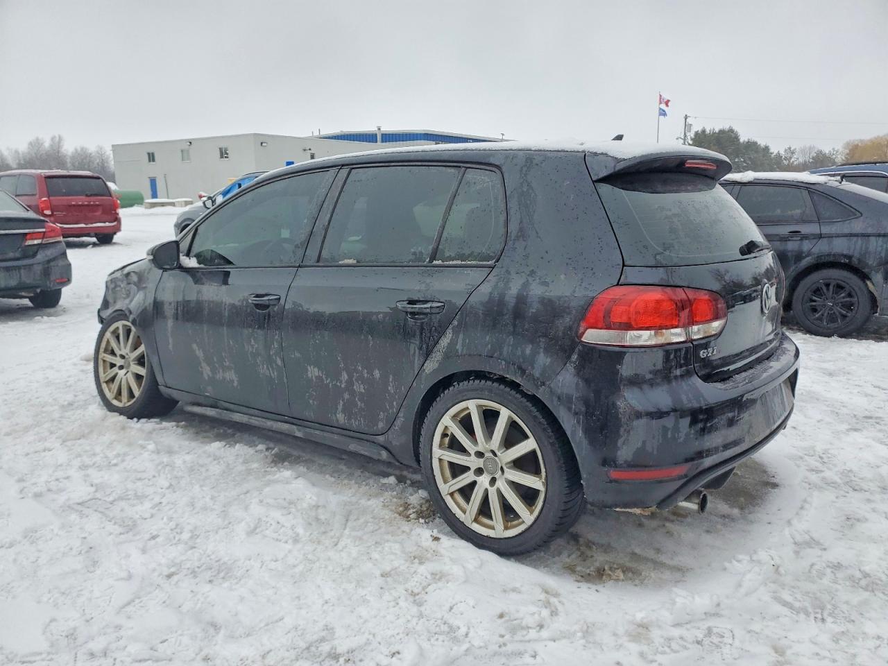 2012 VOLKSWAGEN GTI photo 2