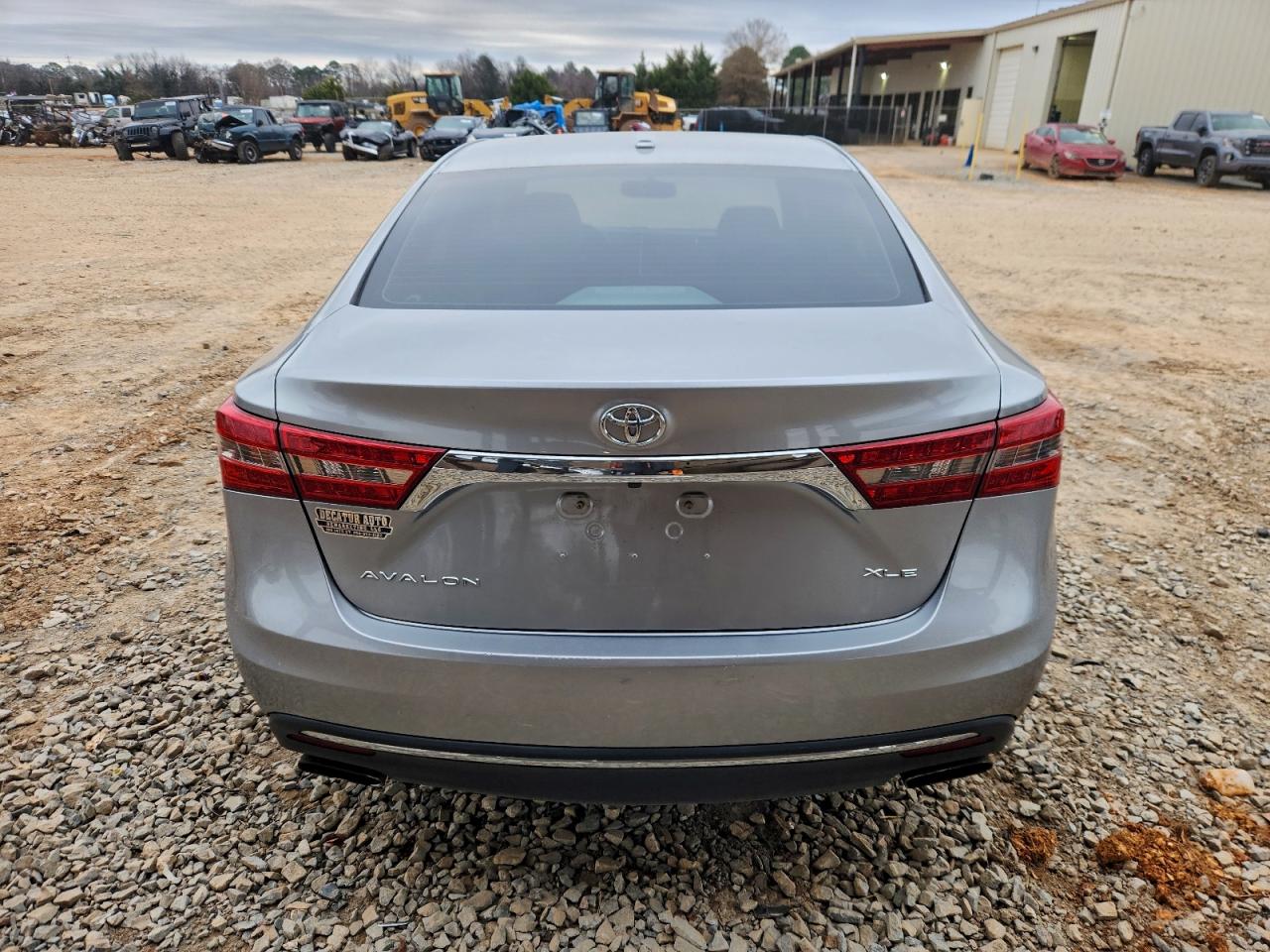 2016 TOYOTA AVALON XLE photo 11