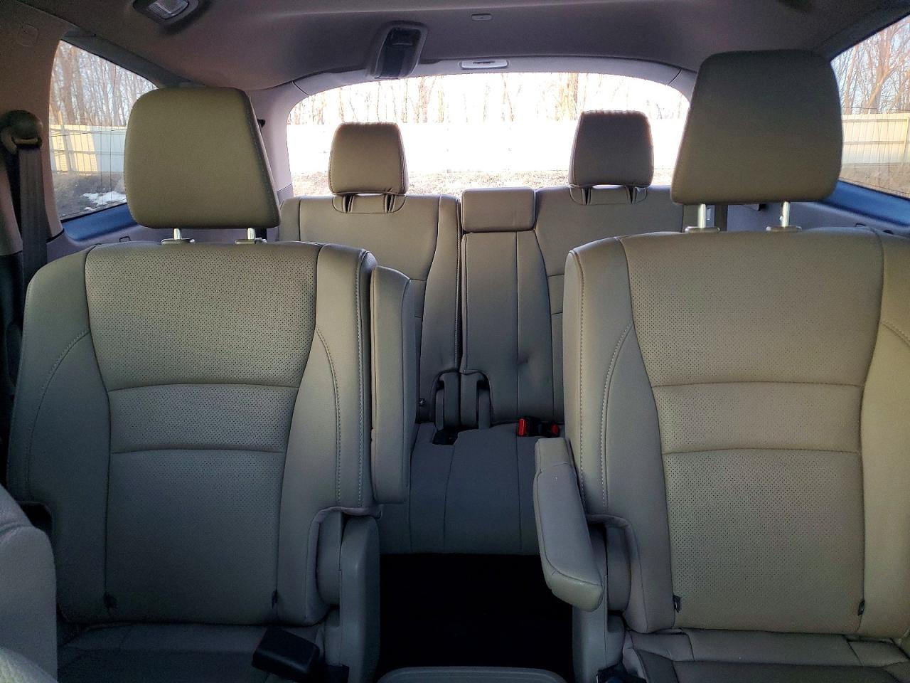 2016 HONDA PILOT ELITE photo 19