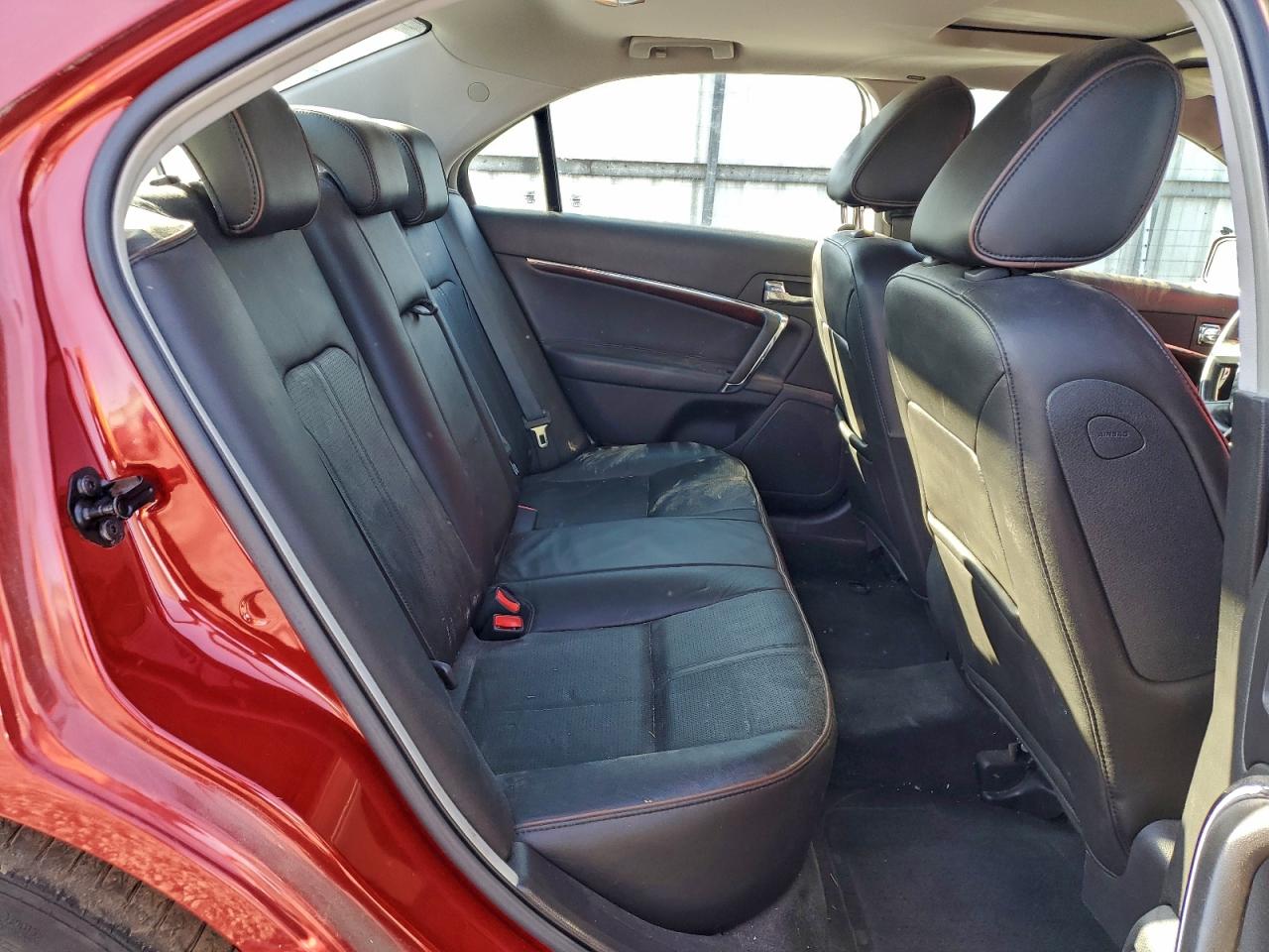 2010 LINCOLN MKZ photo 10