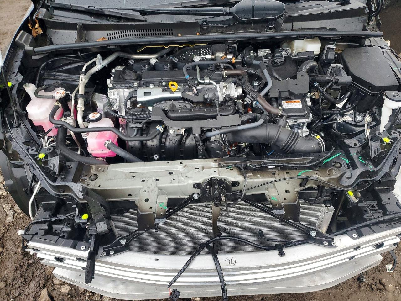 2025 TOYOTA PRIUS LE photo 11