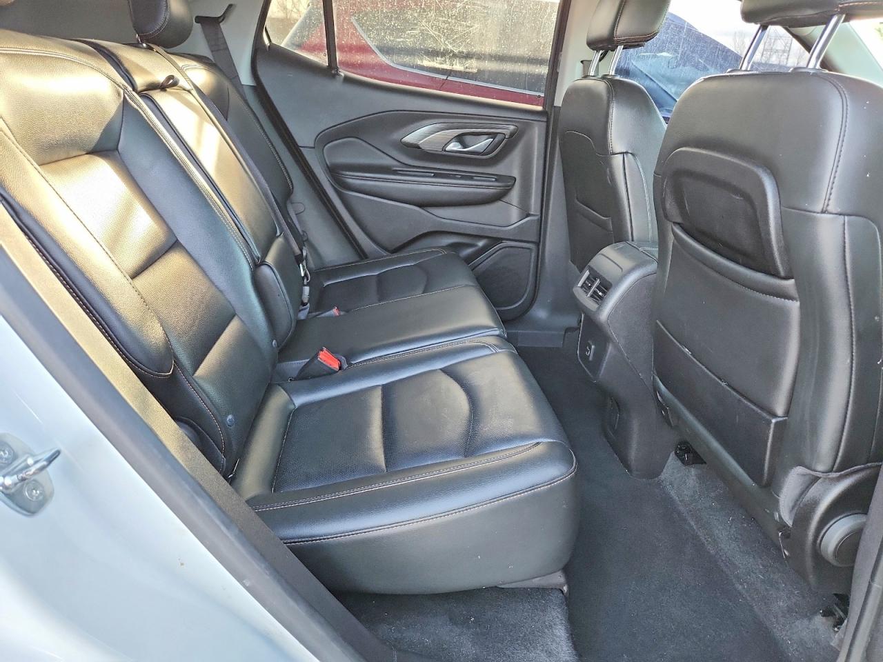 2019 GMC TERRAIN SLT photo 11