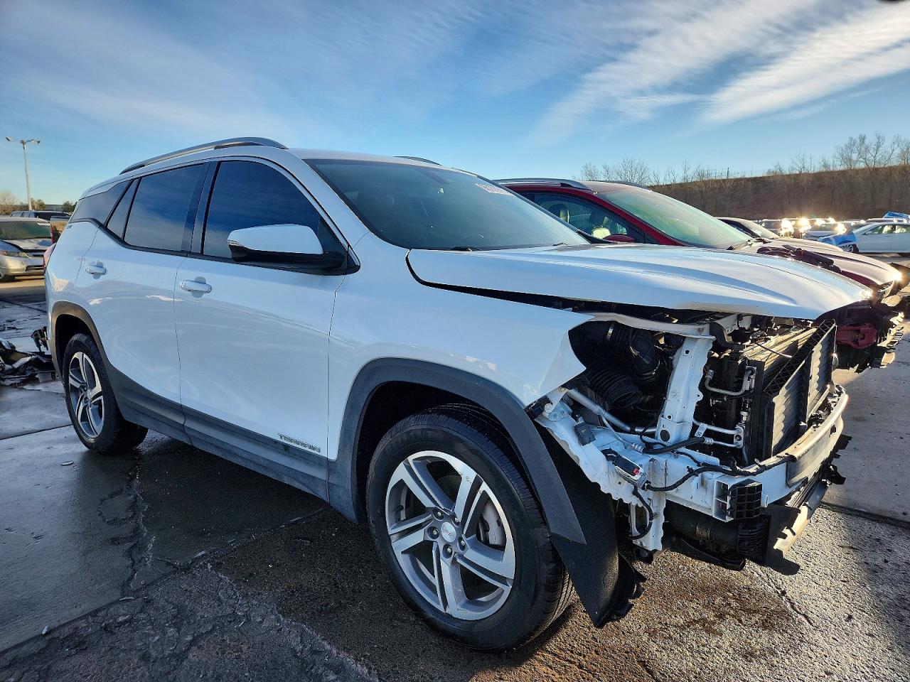 2019 GMC TERRAIN SLT photo 4