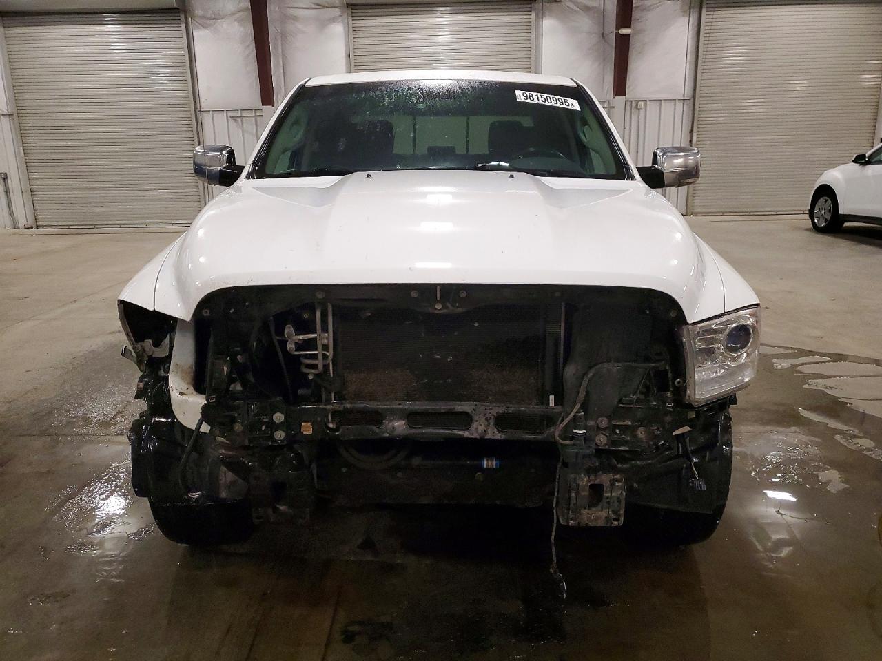 2015 RAM 1500 LARAMIE photo 5