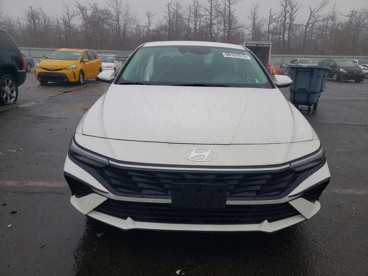2024 HYUNDAI ELANTRA SEL photo 5
