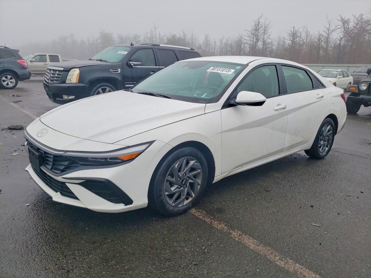 2024 HYUNDAI ELANTRA
