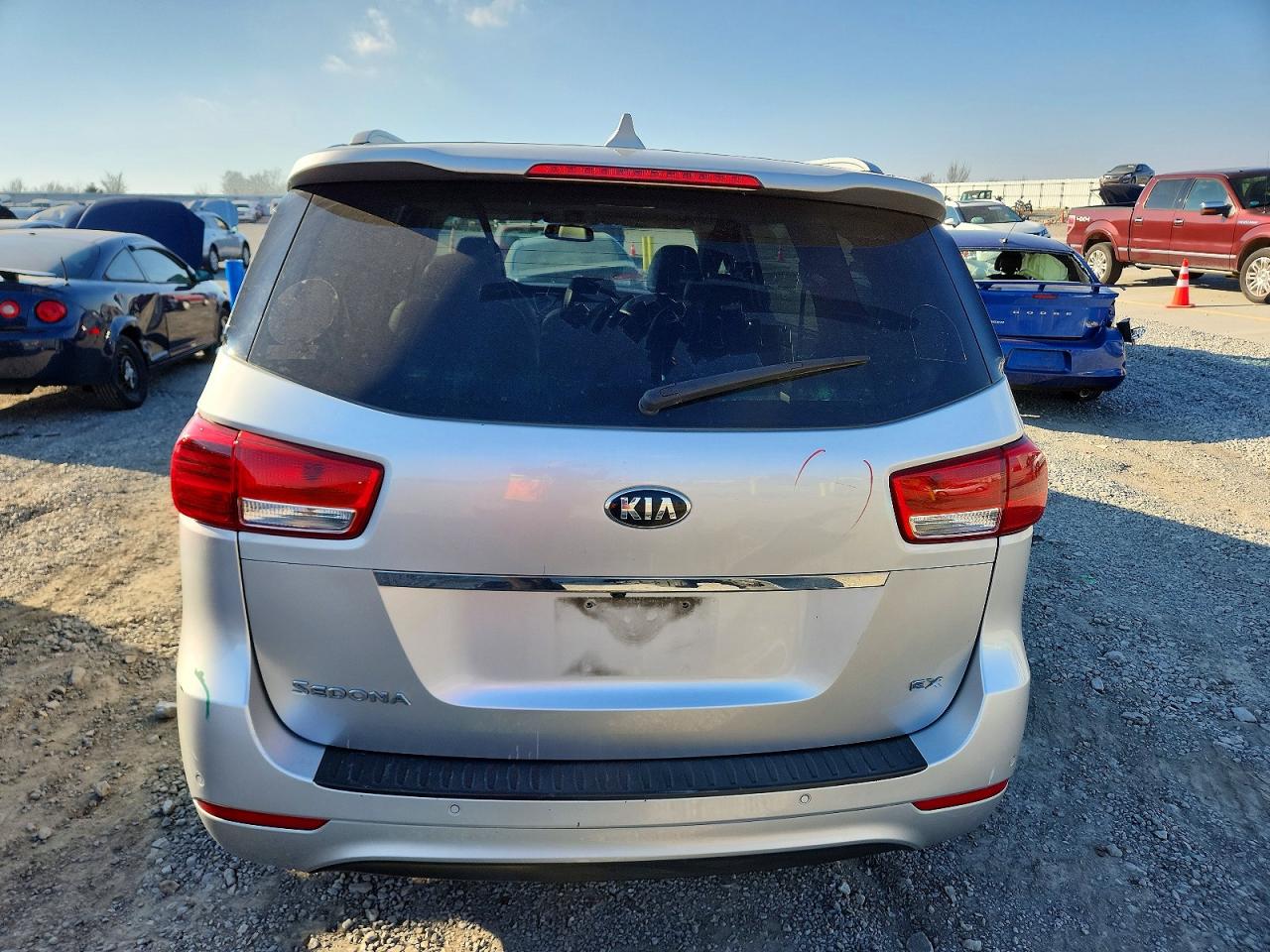 2017 KIA SEDONA EX photo 6
