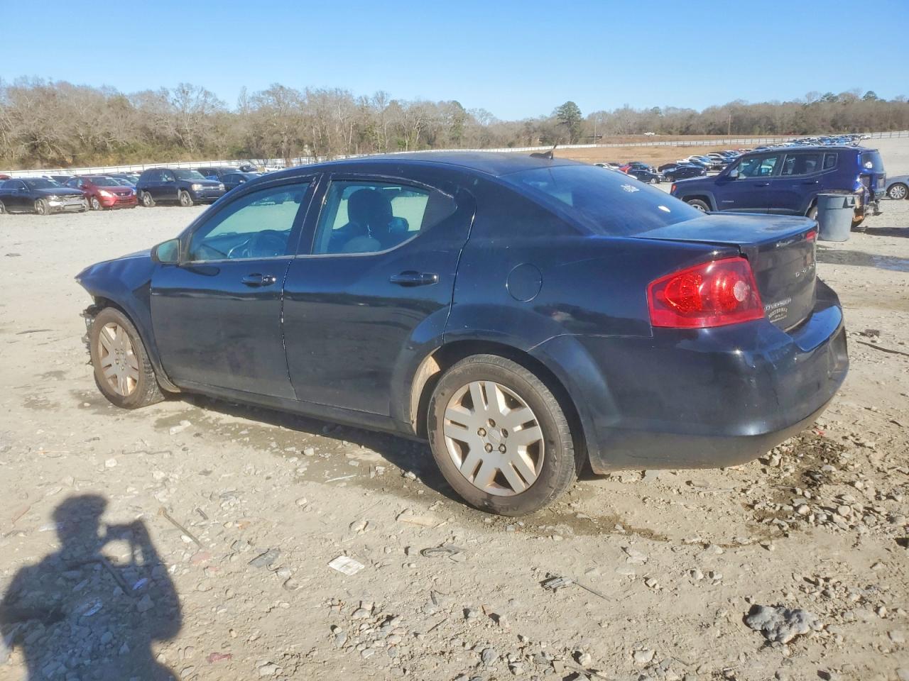 2014 DODGE AVENGER SE photo 2