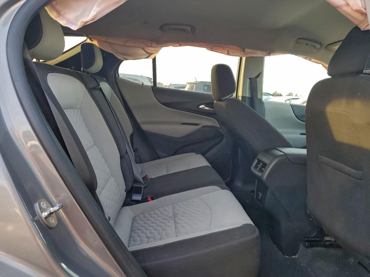 2018 CHEVROLET EQUINOX LT photo 11