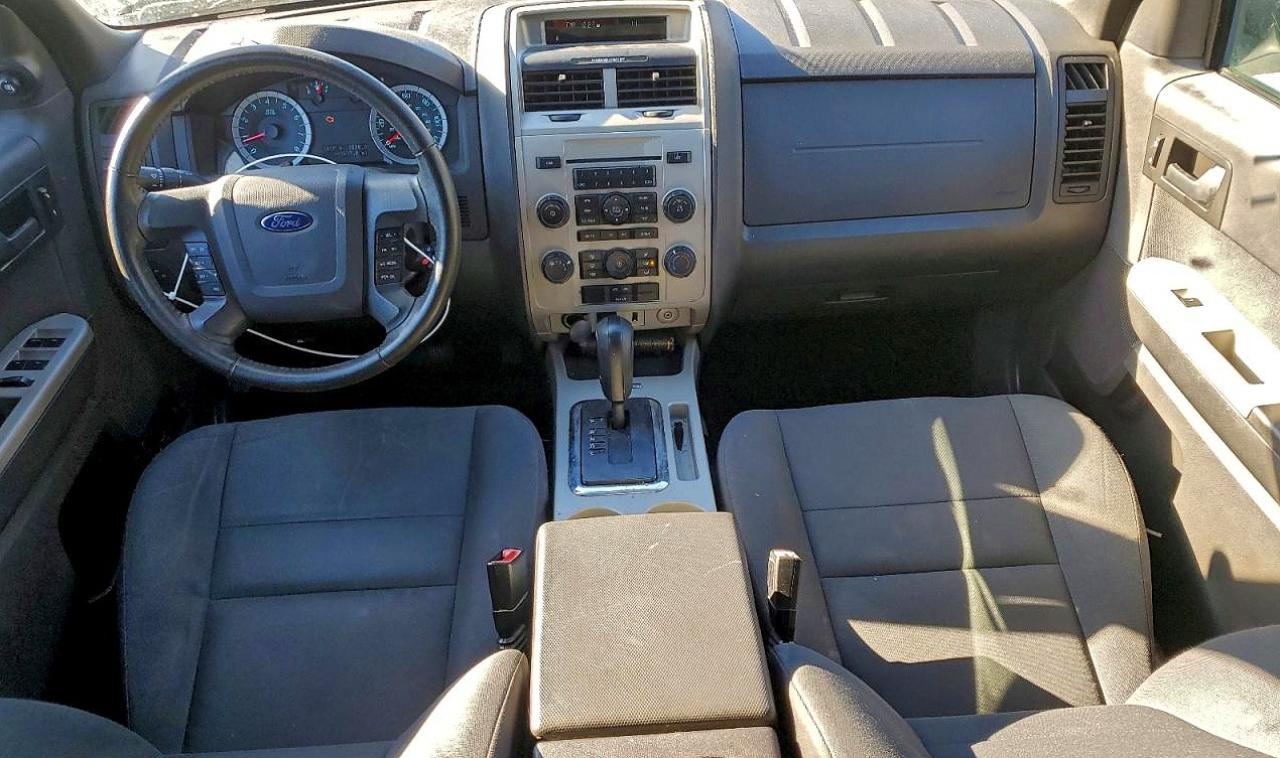 2012 FORD ESCAPE XLT photo 8