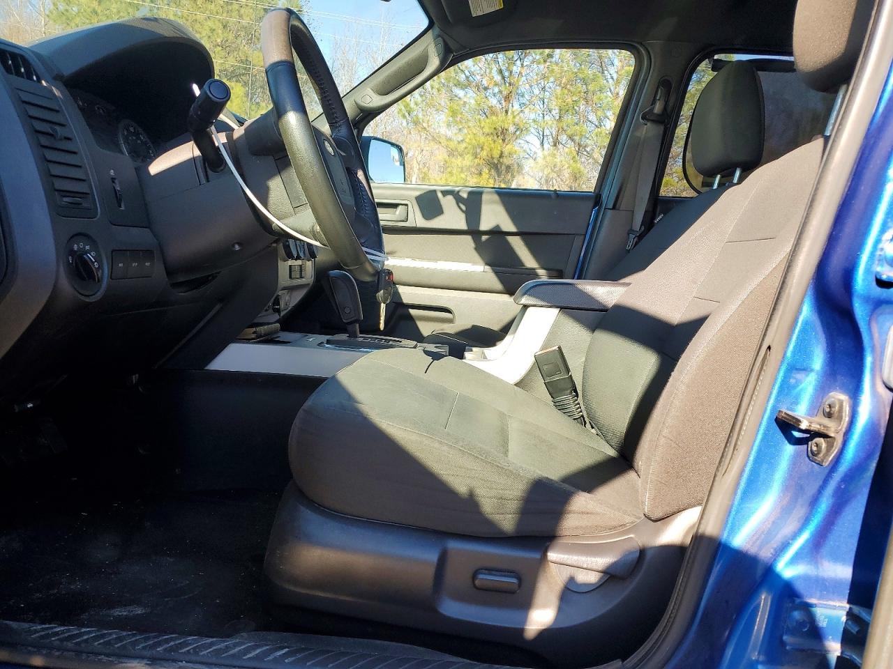 2012 FORD ESCAPE XLT photo 7