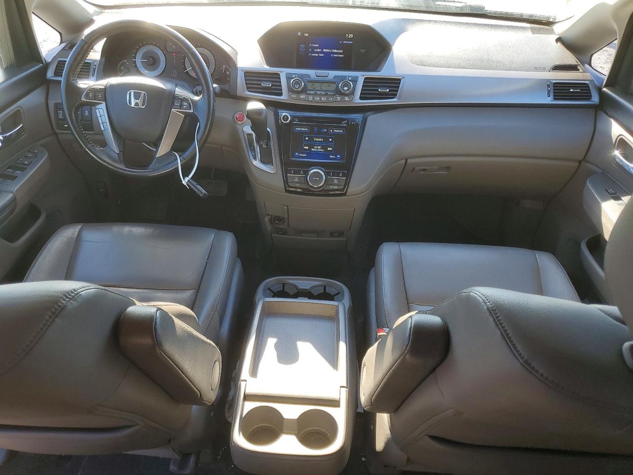 2016 HONDA ODYSSEY EXL photo 8