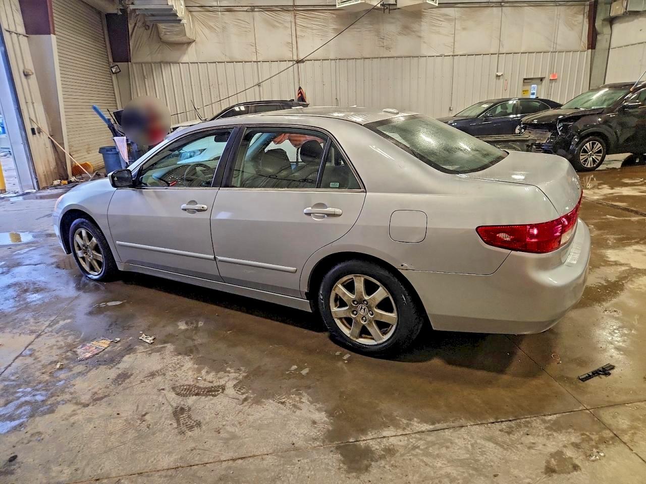 2005 HONDA ACCORD EX photo 2