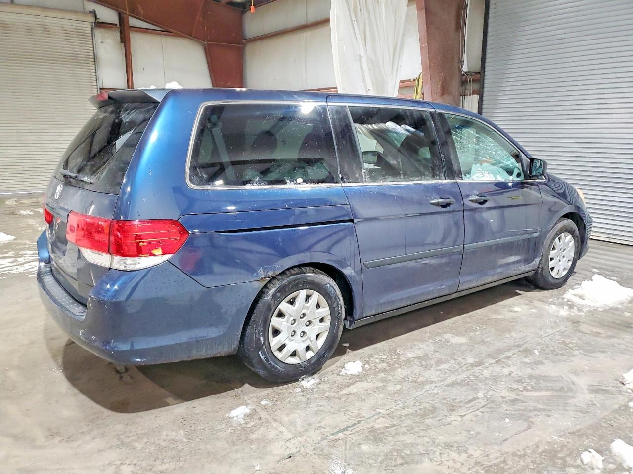 2010 HONDA ODYSSEY LX photo 3
