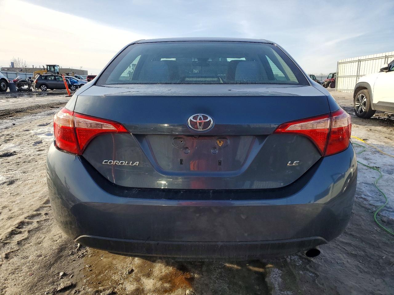 2017 TOYOTA COROLLA L photo 6