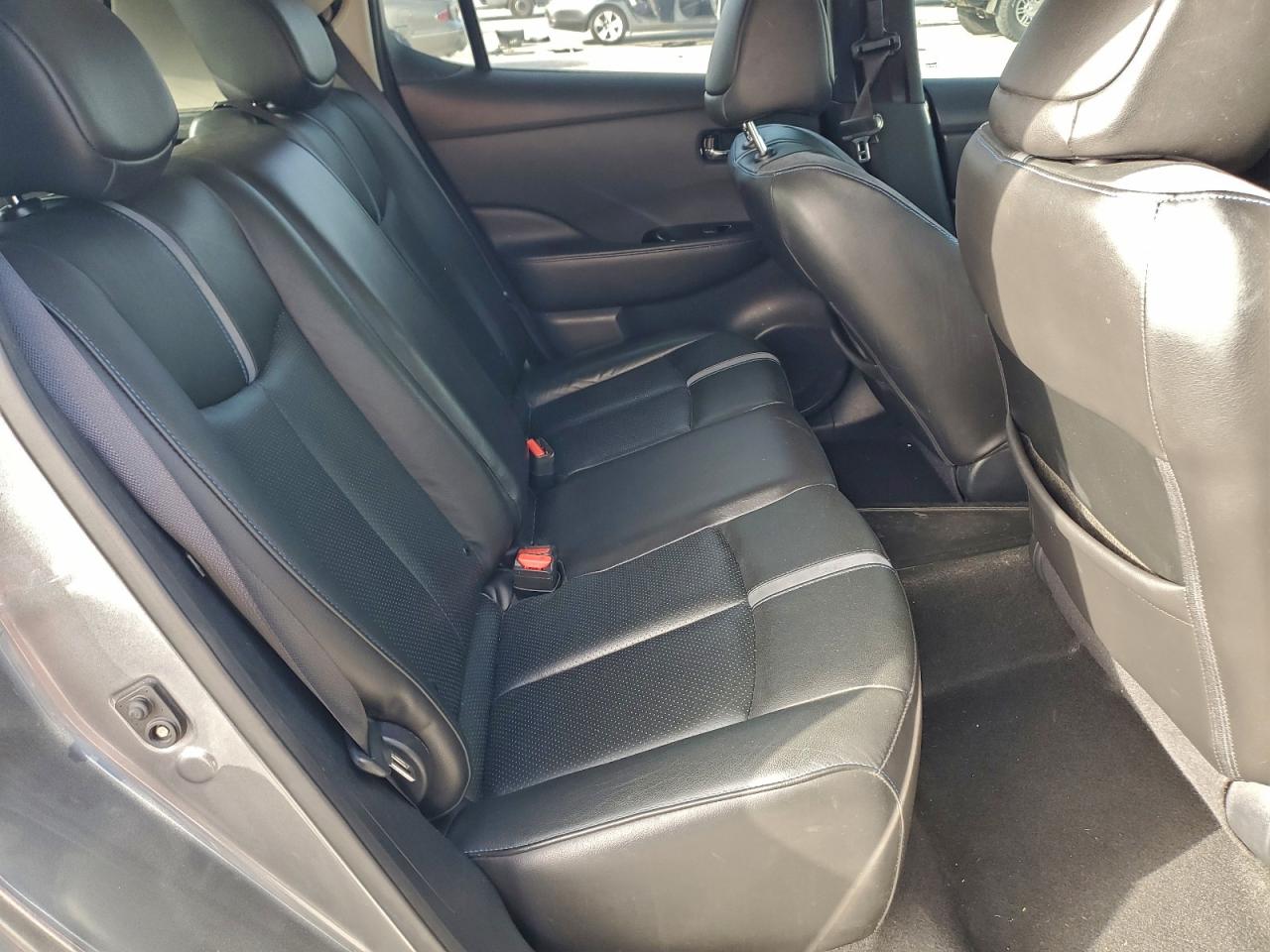2019 NISSAN LEAF S PLUS photo 10