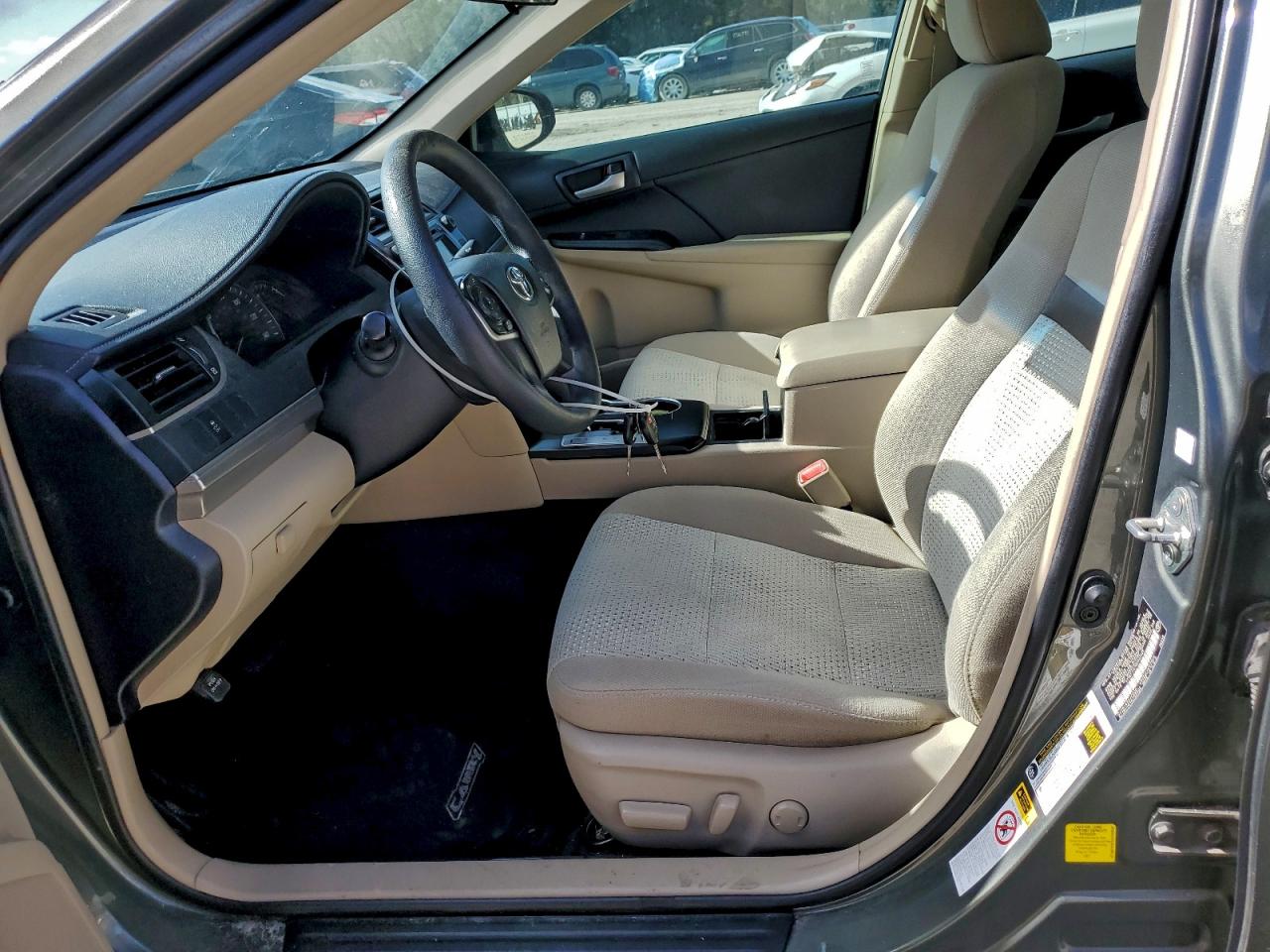 2013 TOYOTA CAMRY L photo 19