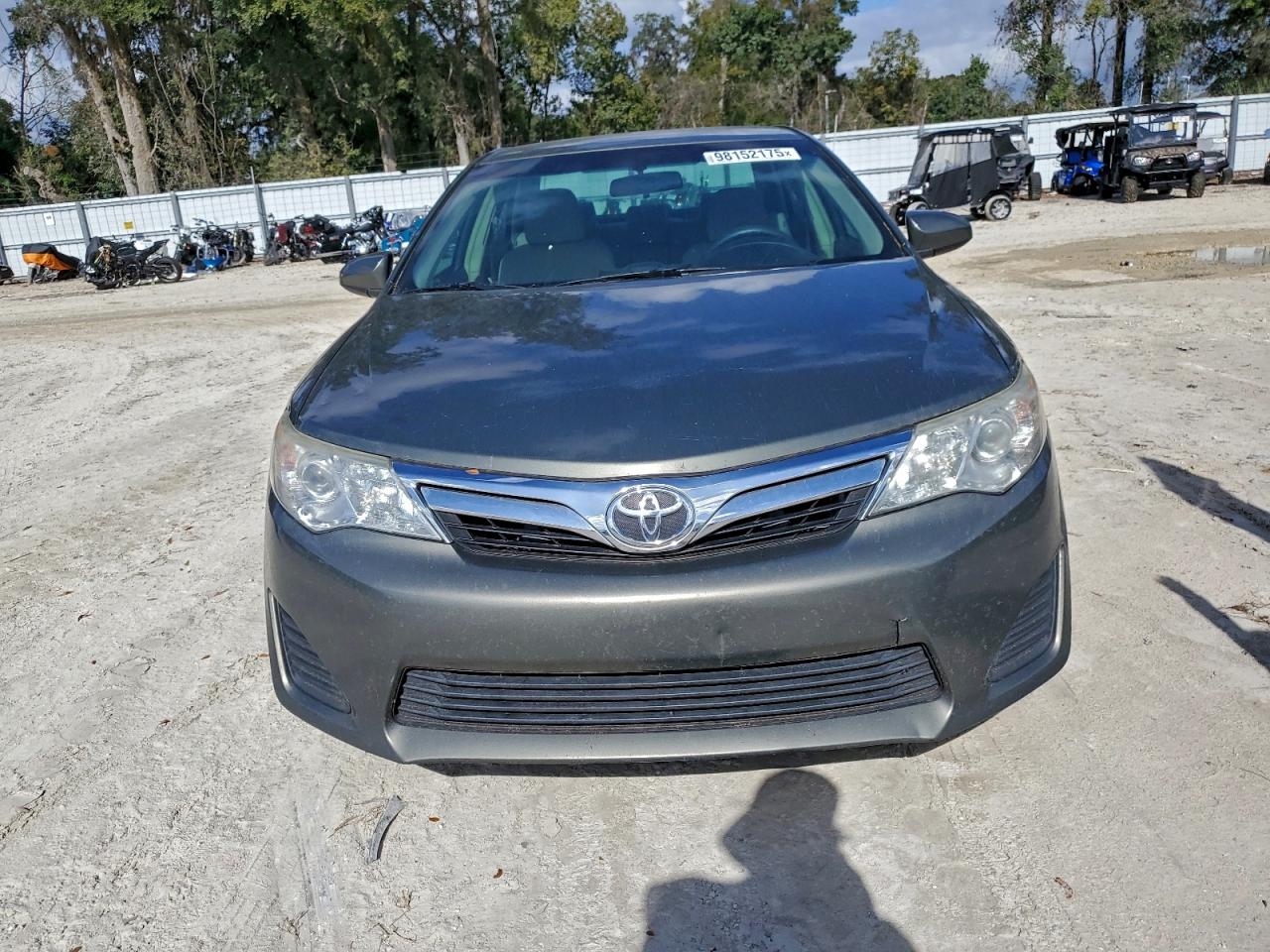 2013 TOYOTA CAMRY L photo 13