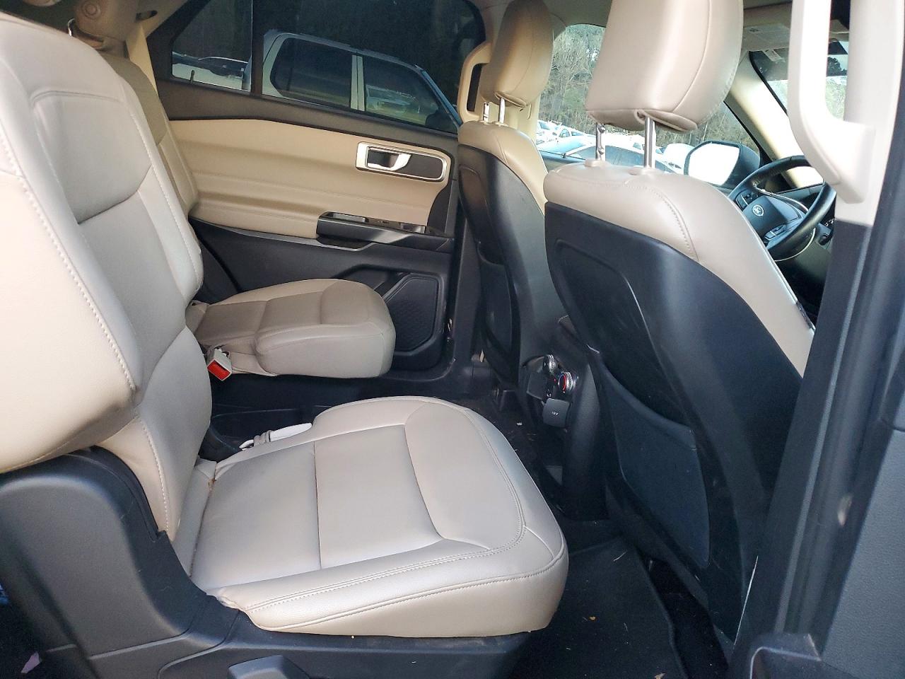 2020 FORD EXPLORER XLT photo 21