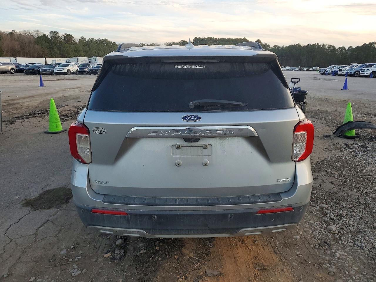 2020 FORD EXPLORER XLT photo 11