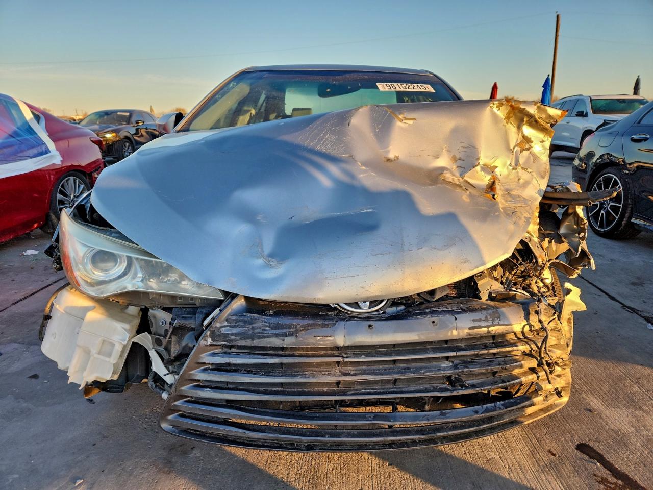 2017 TOYOTA CAMRY LE photo 5