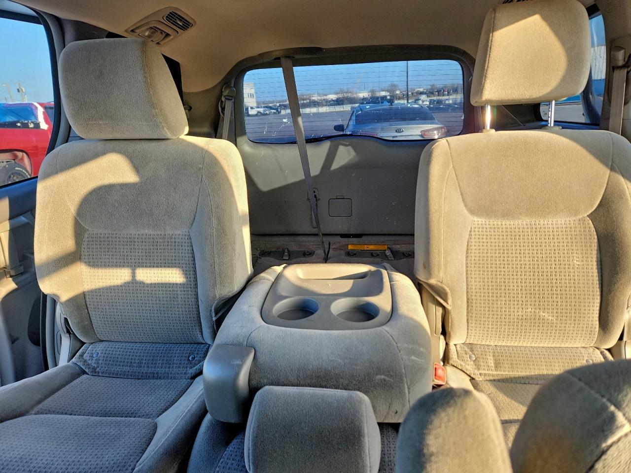 2009 TOYOTA SIENNA CE photo 10
