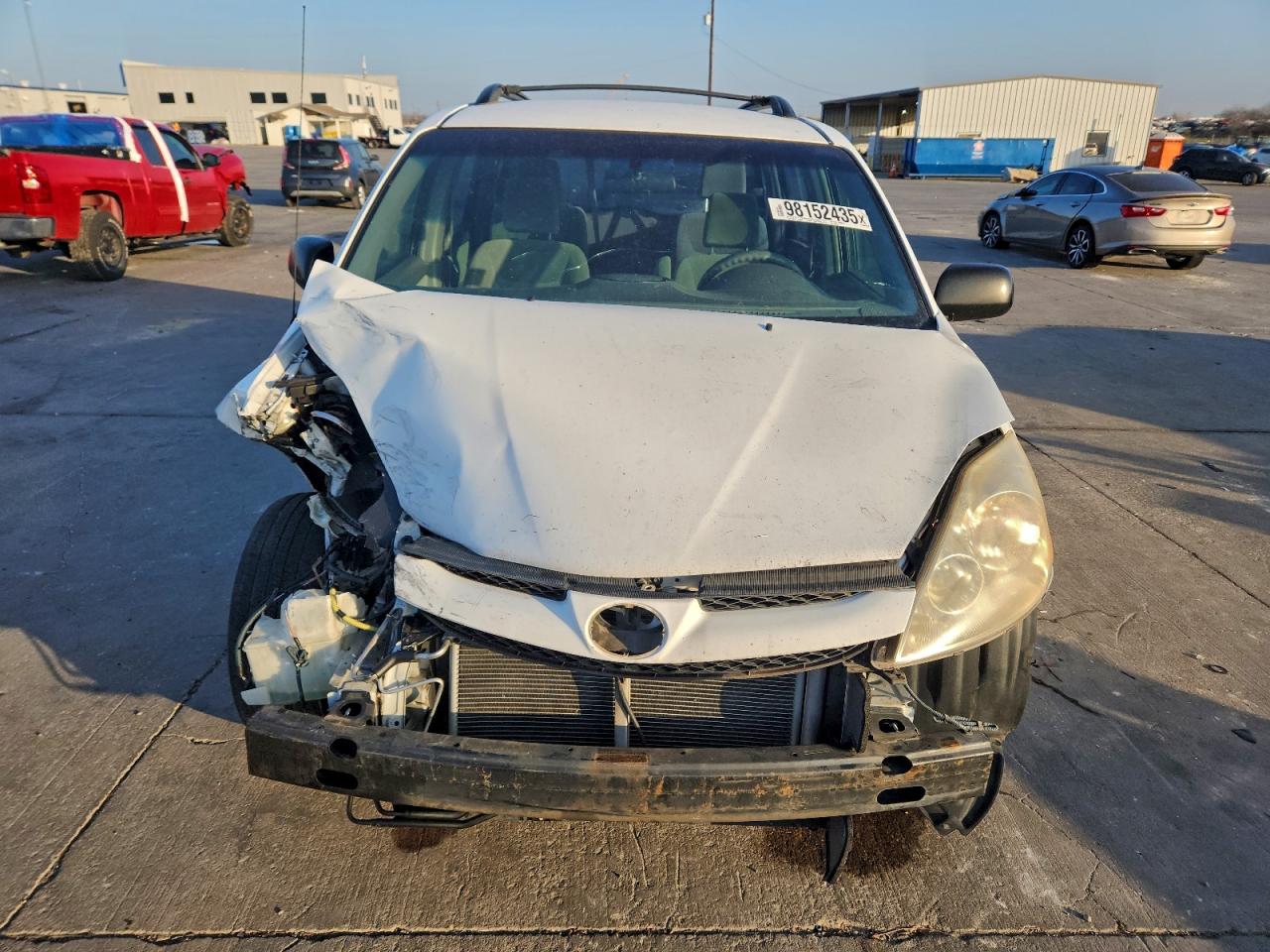 2009 TOYOTA SIENNA CE photo 5