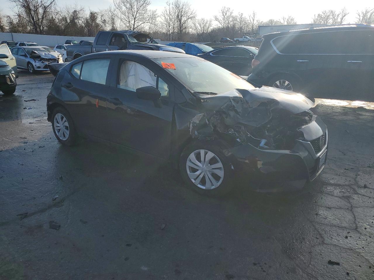 2021 NISSAN VERSA S photo 4